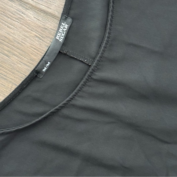 Rebel Sugar Short Sleeve Top - Picture 6 of 9